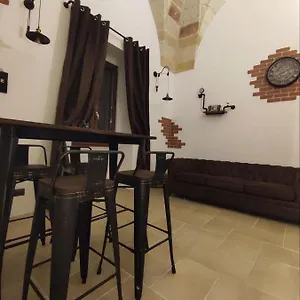 https://villa-loft-porta-sud-civ-33.lecce-hotels.com